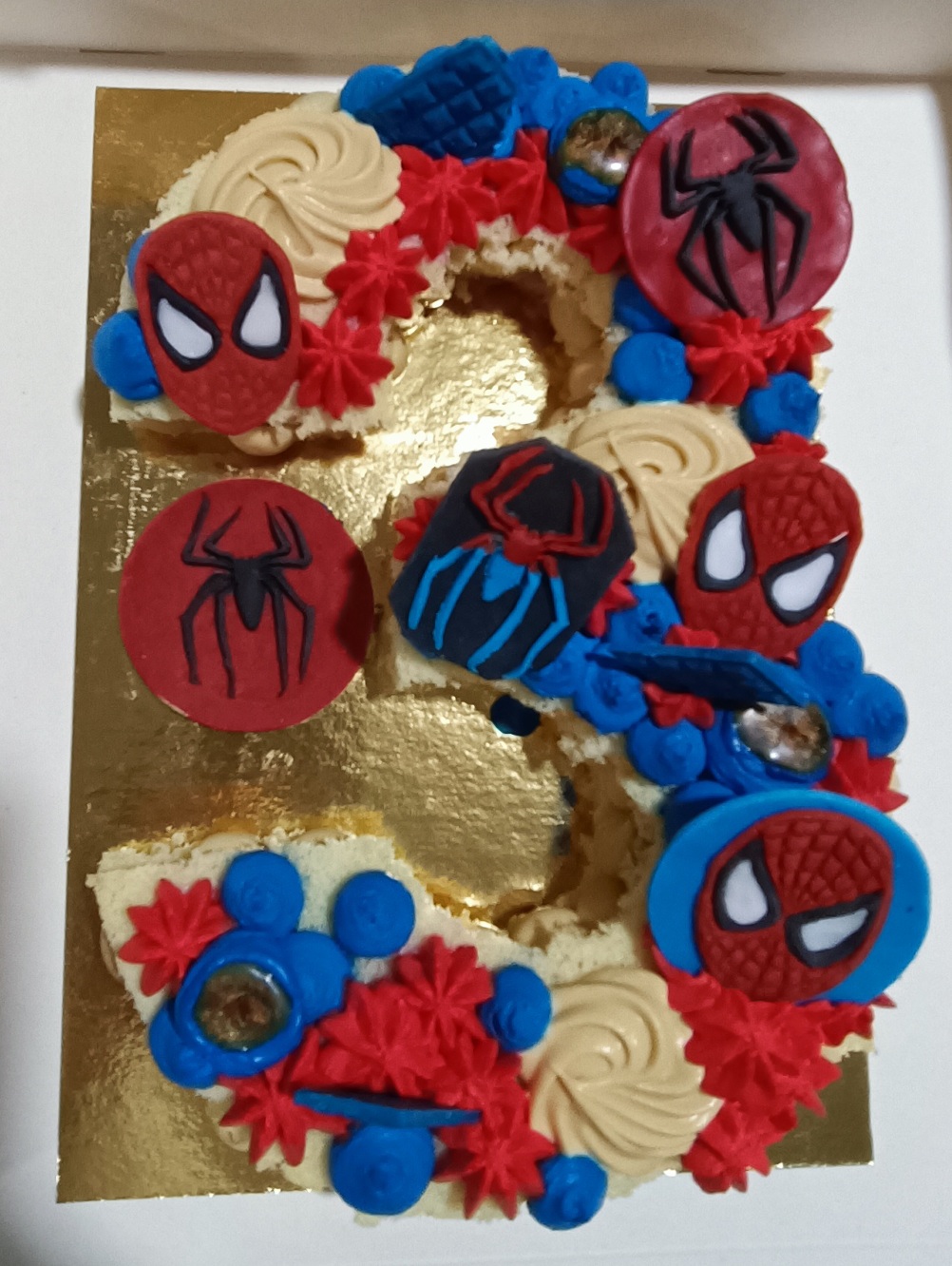 Gâteau number cake Spiderman